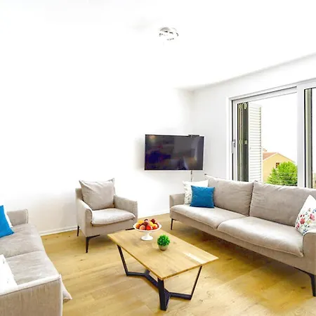 Сasa de vacaciones Sumptuous Holiday Homesumartin